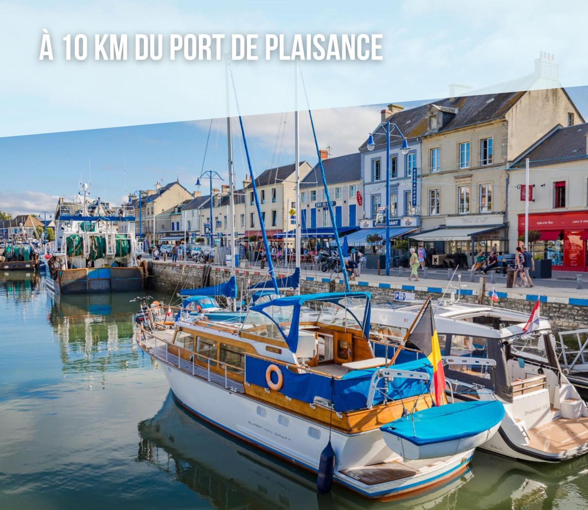 Les Combles De L Aure Grand Studio Cosy Confortable Classe 3 Etoiles Centre Bayeux 2 Mn A Pied Cathedrale Proche Plages Du Debarquement Exterior foto